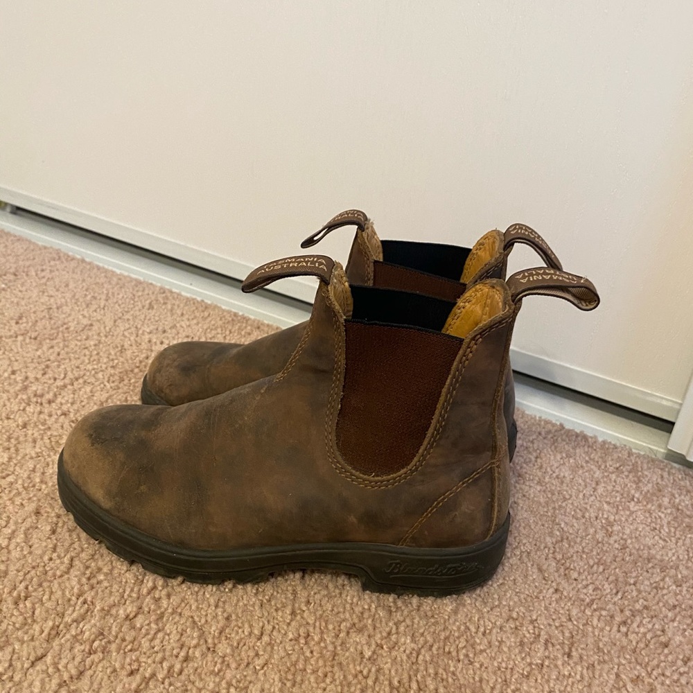 BLUNDSTONE 585 Chelsea Boots (MISSING INSOLES)
